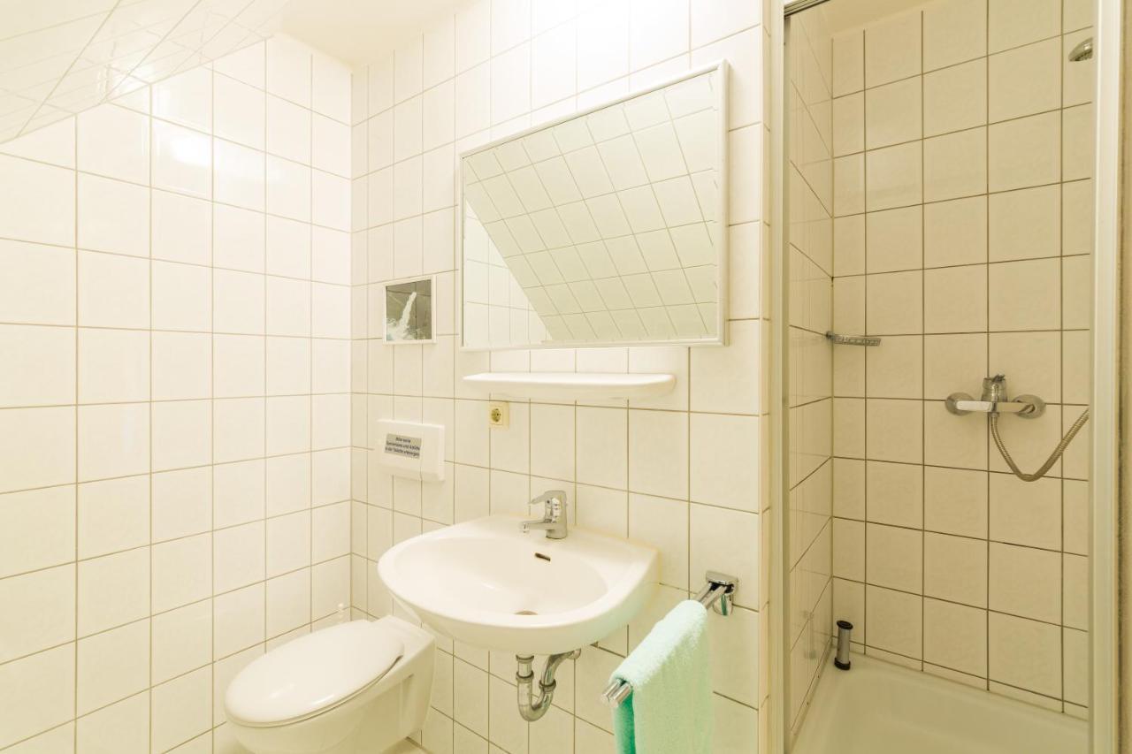 Der Suedschwede ... Dein Gaestehaus Mitten In Zingst Und Nah Zum Strand Buitenkant foto